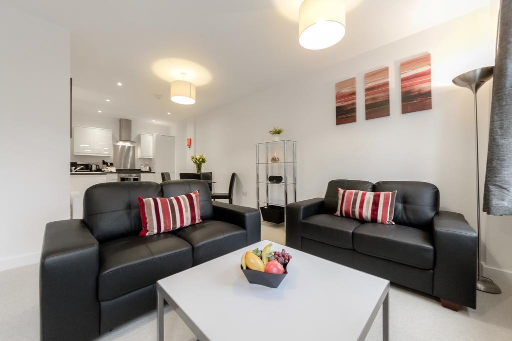 Roomspace Serviced Apartments - Nouvelle House 萨顿 外观 照片