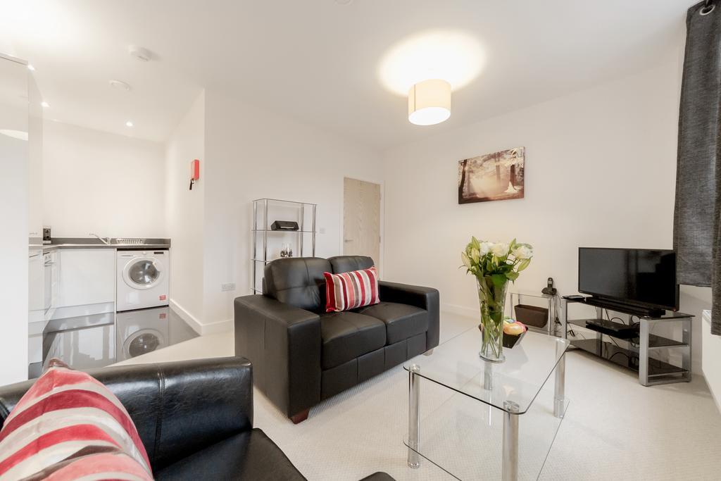 Roomspace Serviced Apartments - Nouvelle House 萨顿 外观 照片